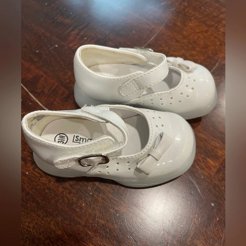 VTG 90s Smart Steps little girl white patent vinyl Mary Jane shoes size 3.5W‎
